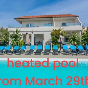 Royal Choice With Pool Apartment Zadar